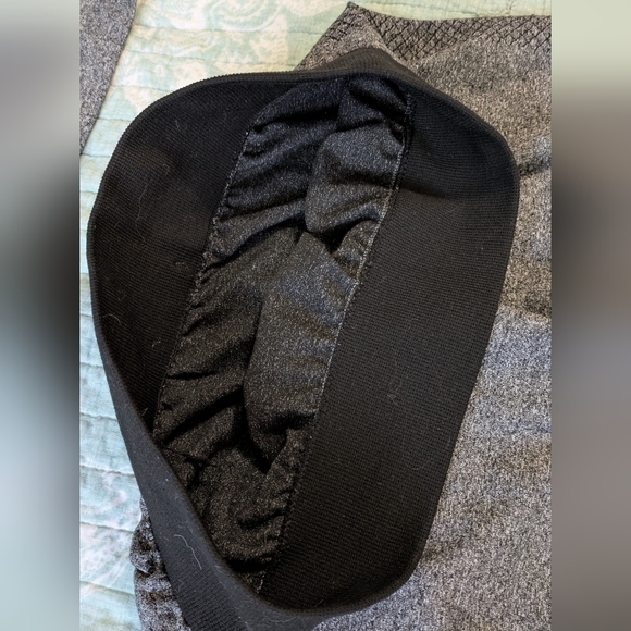 Gray Athletic Tank and Leggings Set. Size M? - Picture 8 of 10